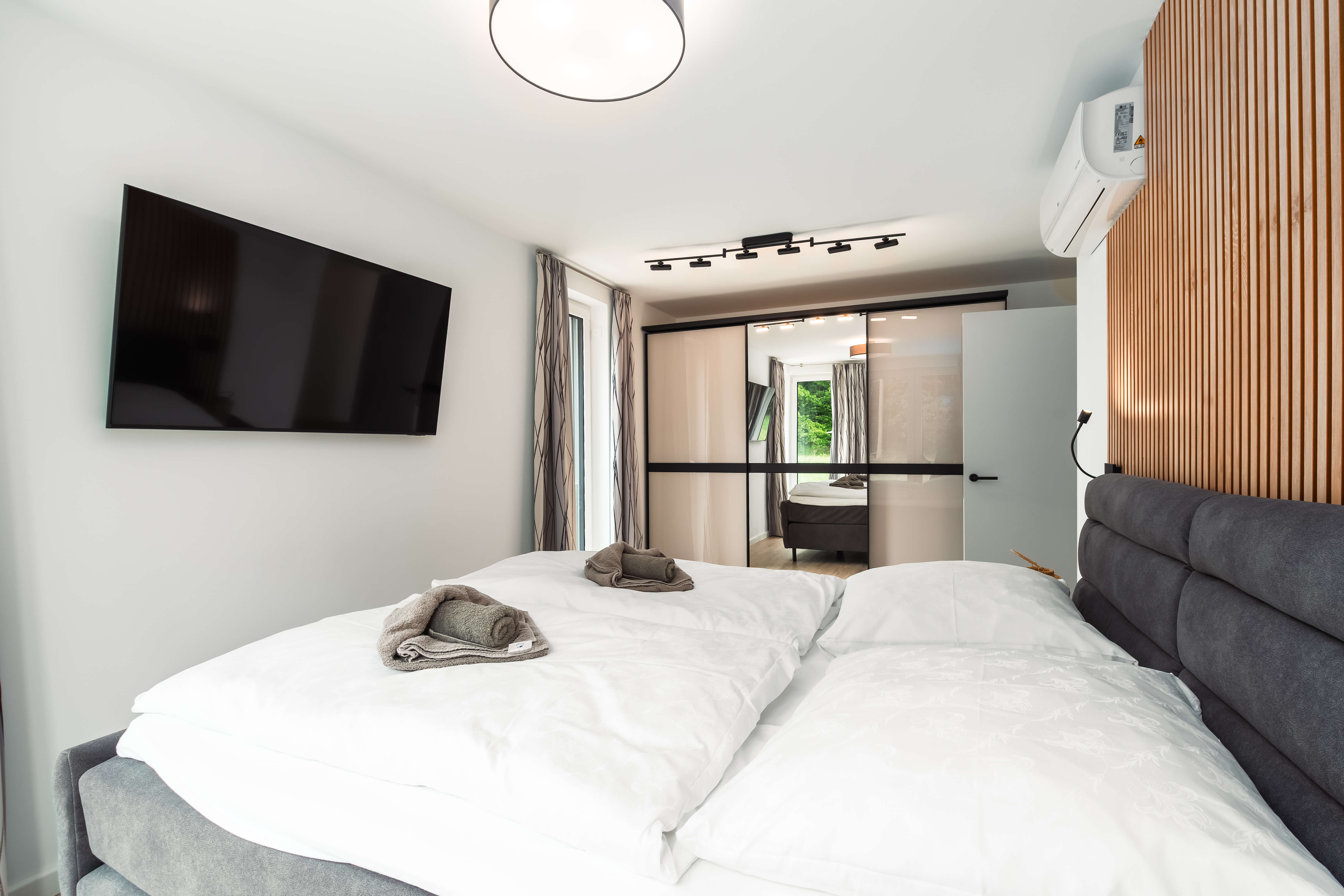 Schlafzimmer 2 mit eigener Klimaanlage